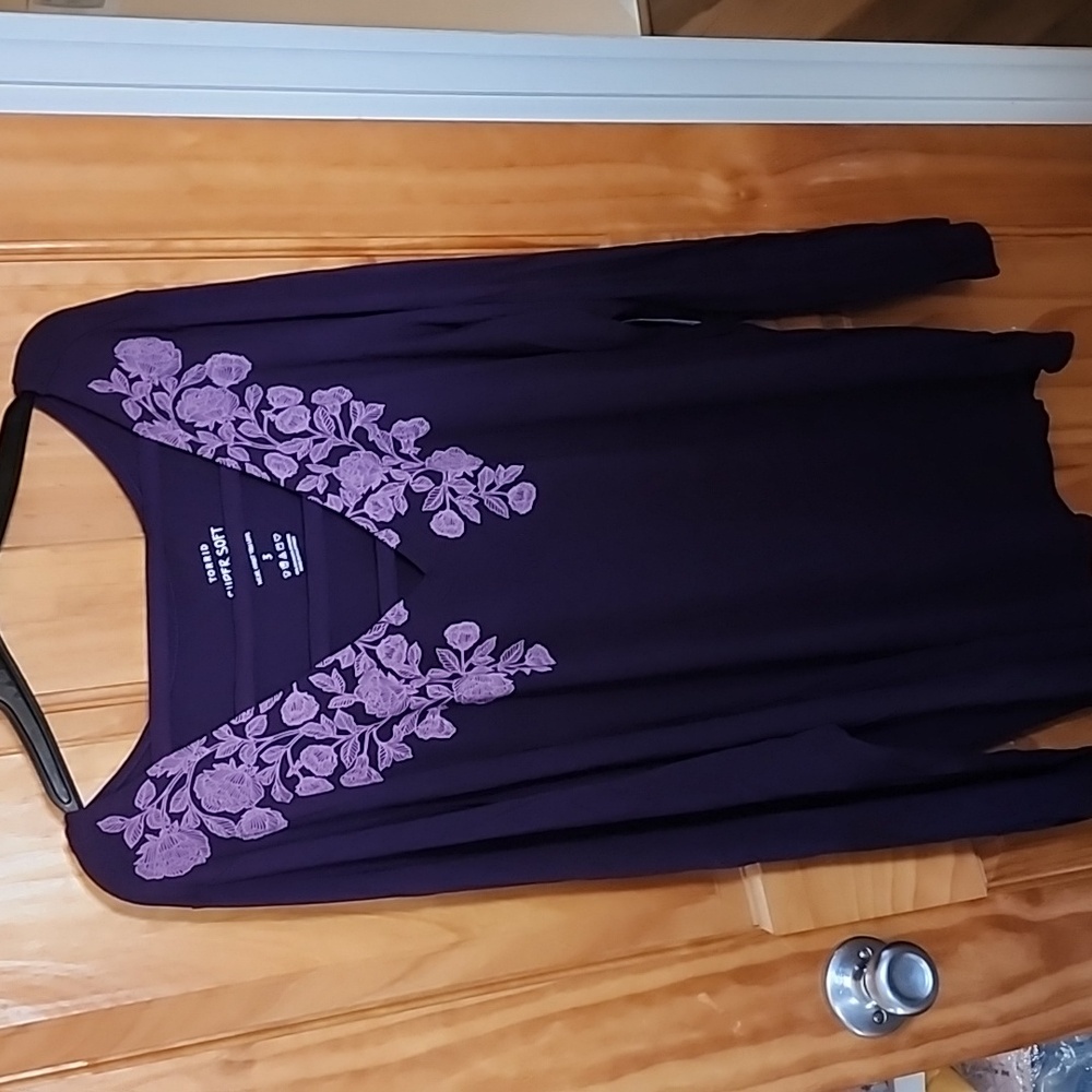 Purple Top 3x with lavender floral design